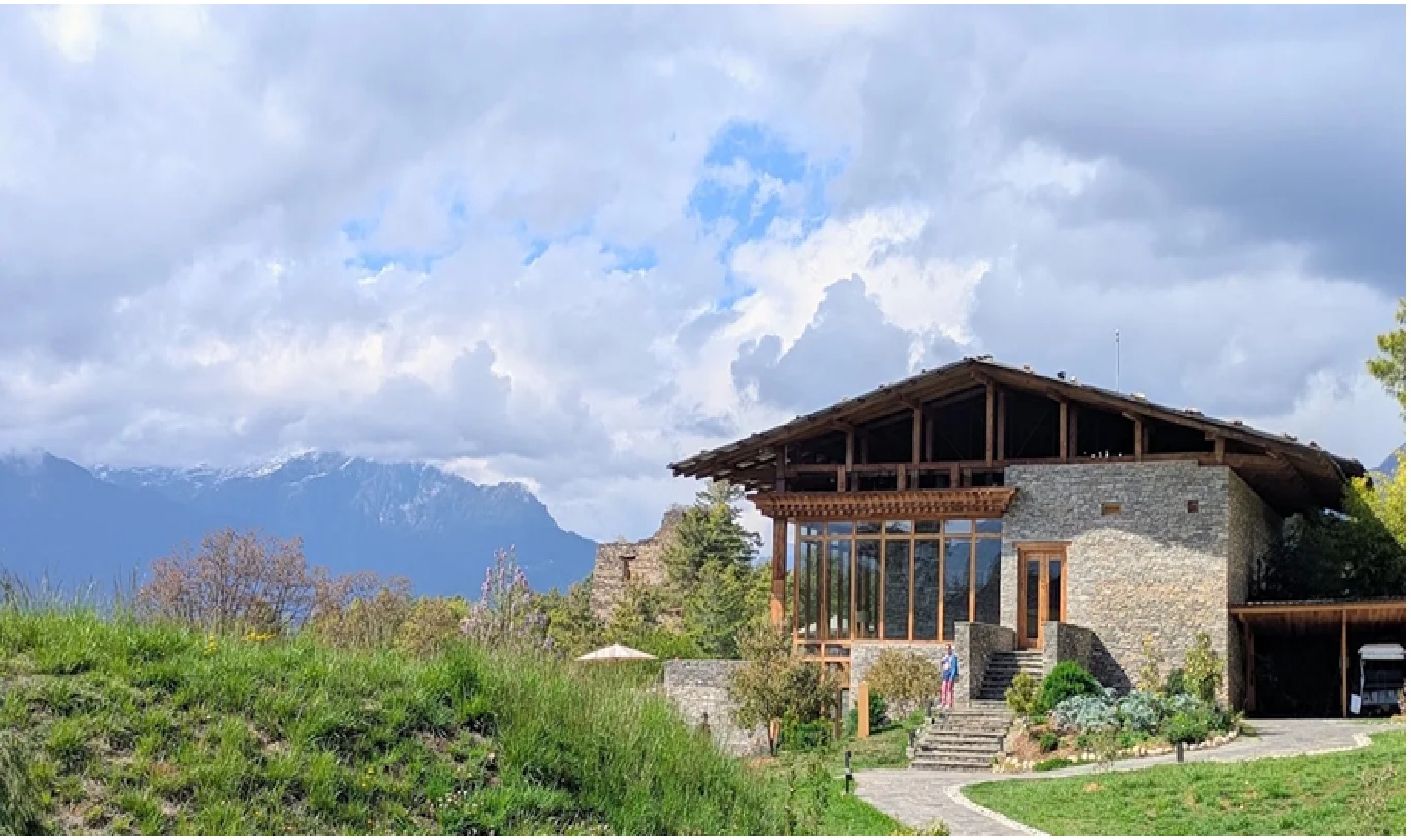 Six Senses Paro
